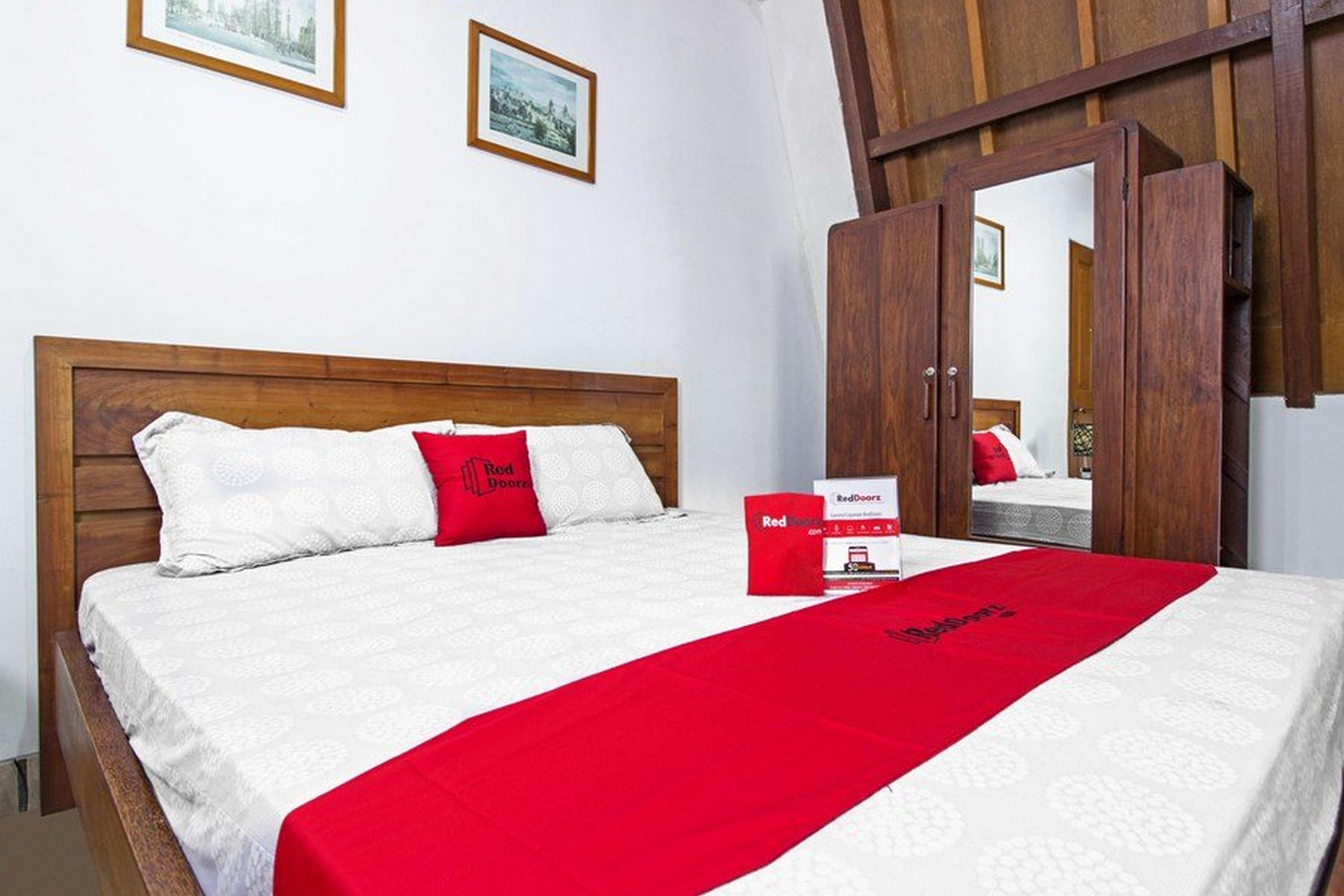 Reddoorz Plus Near Parahyangan University Bandung Exteriör bild