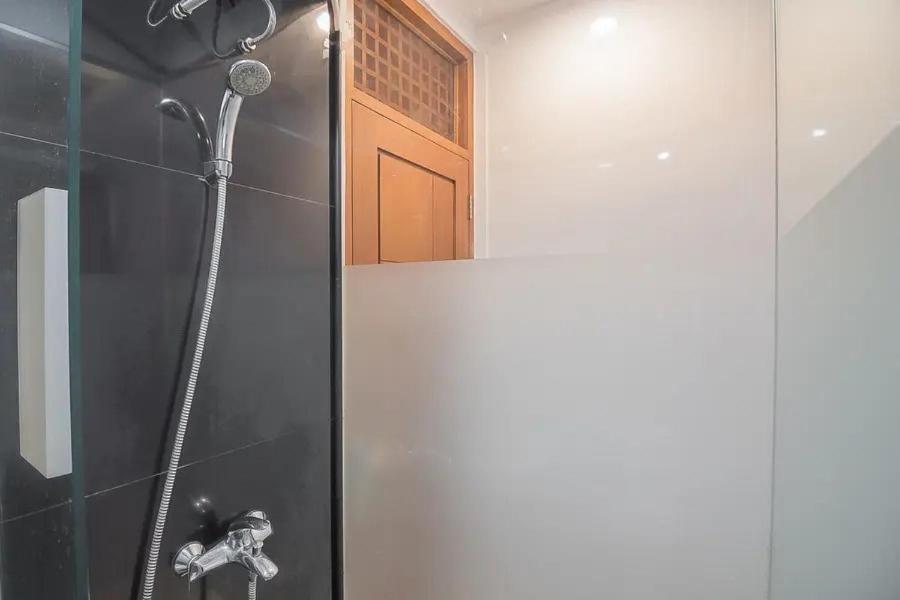Reddoorz Plus Near Parahyangan University Bandung Exteriör bild
