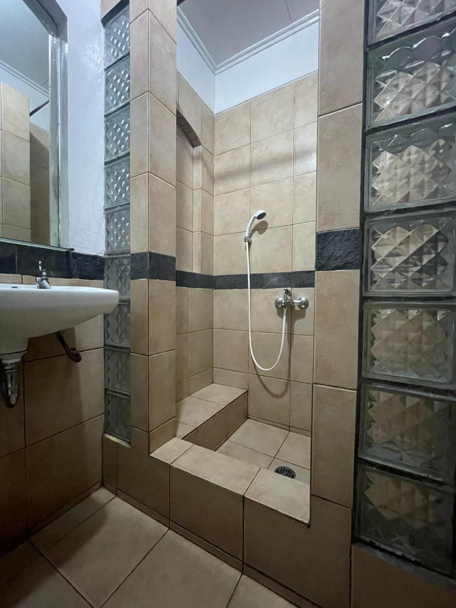 Reddoorz Plus Near Parahyangan University Bandung Exteriör bild